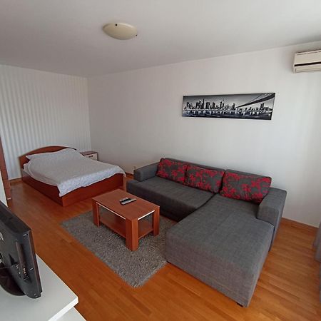 Apartment Tifani Belville Белград Экстерьер фото